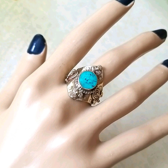Southwestern Boho Tribal Turquoise Hand Crafted Adjustable Band Ring - Picture 10 of 16